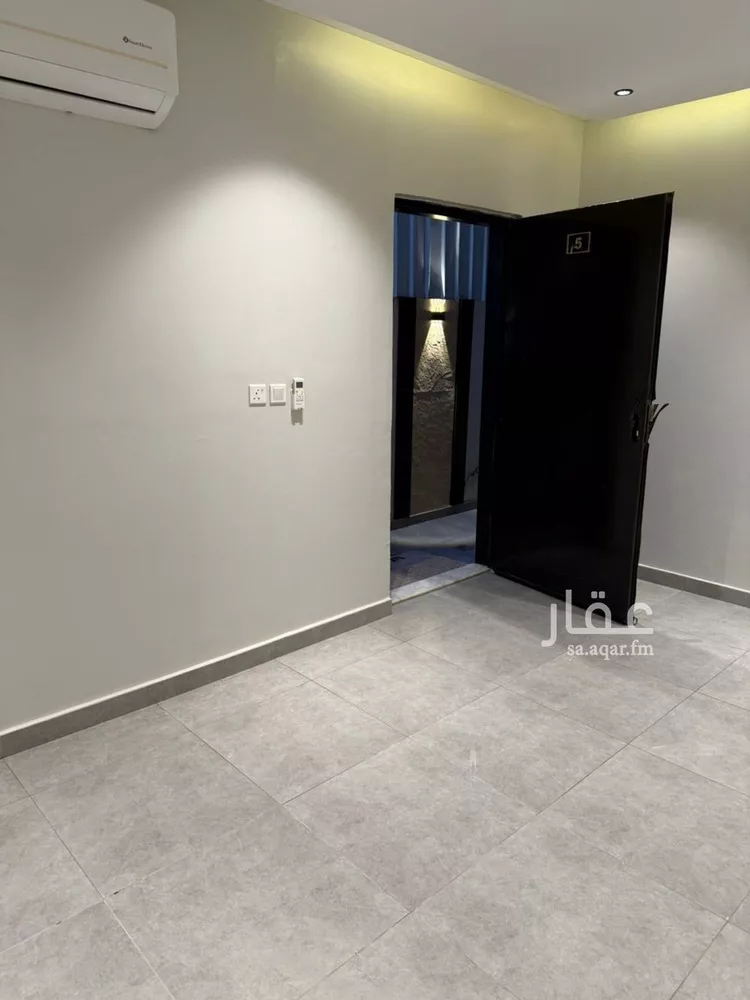 شقة للإيجار في شارع إسماعيل بن مبارك, حي الإزدهار, مدينة الرياض, منطقة الرياض صورة 3