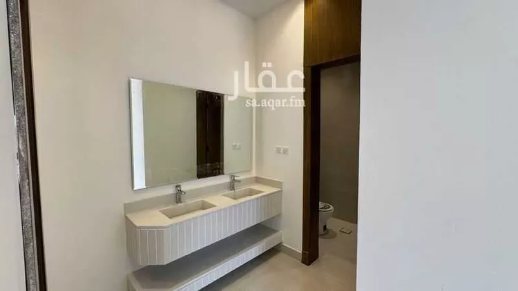 دور للبيع في شارع ابن الطراح, حي بدر, مدينة الرياض, منطقة الرياض صورة 3