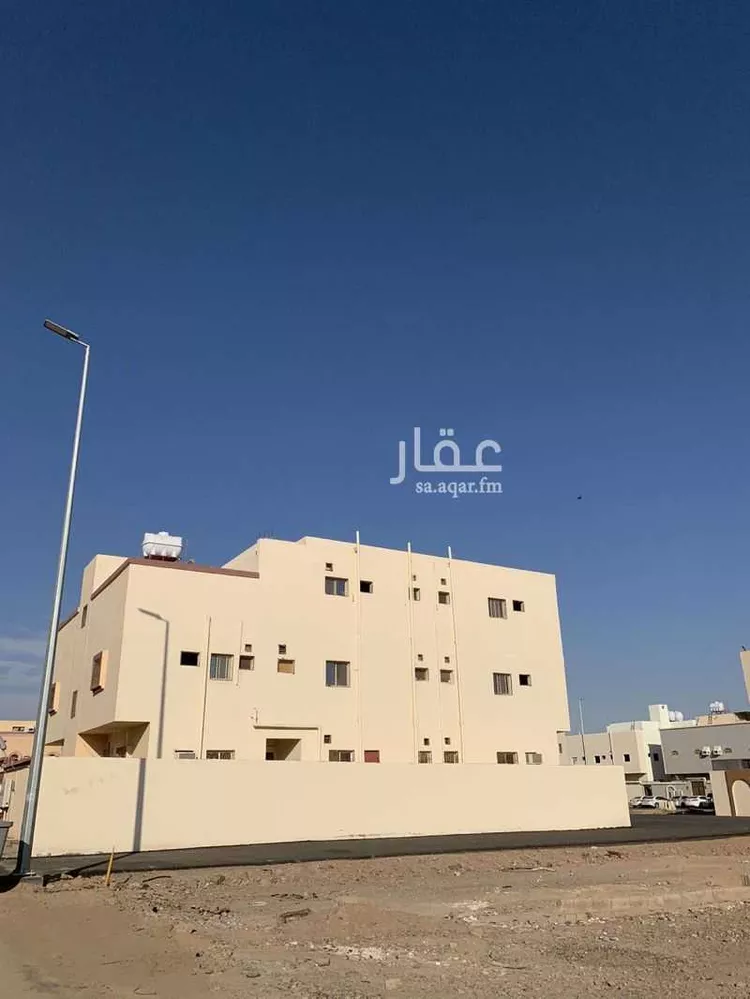 فيلا للبيع في شارع عفيف ابن معديكرب ، حي العزيزية ، المدينة المنورة ، منطقة المدينة المنورة صورة 3