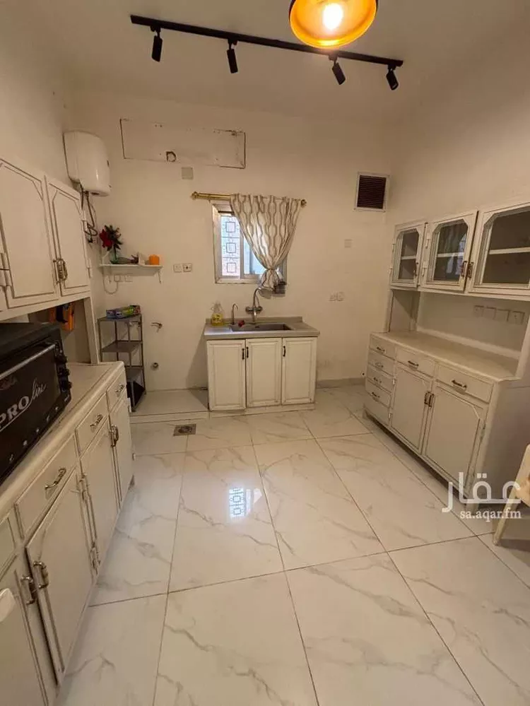 دور للإيجار في شارع زيد بن سهل النجاري, حي الصفراء, مدينة بريدة, منطقة القصيم صورة 3