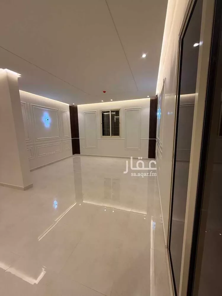 شقة للبيع في شارع الشيخ عمر بن عبداللطيف بن عبدالرحمن, حي ظهرة البديعة, مدينة الرياض, منطقة الرياض صورة 2