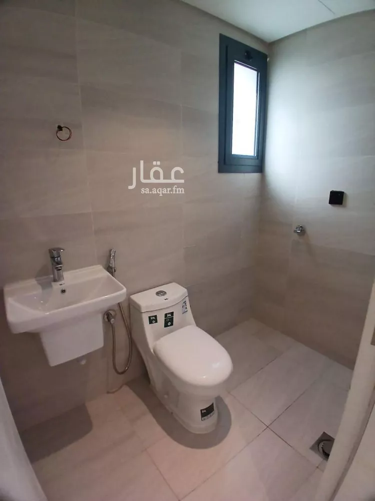 فيلا للإيجار في شارع عبدالله بن حبان, حي الرمال, مدينة الرياض, منطقة الرياض صورة 3