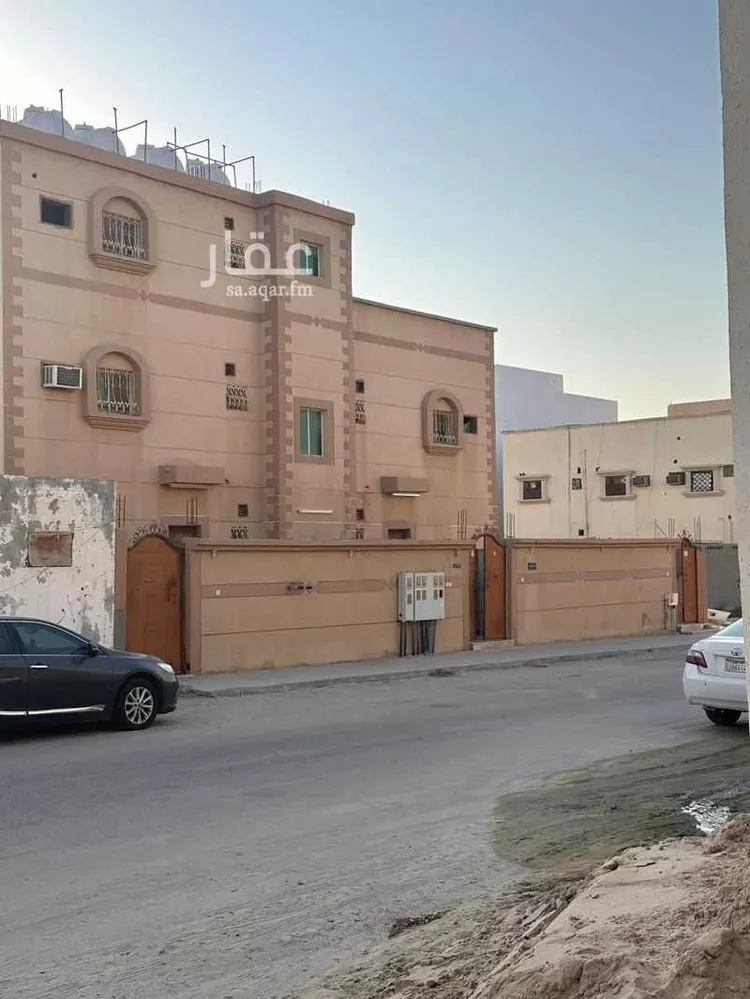 شقة للإيجار في شارع العزيزية 14, حي العزيزية, مدينة النعيريه, المنطقة الشرقية