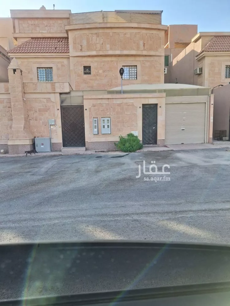 فيلا للبيع في شارع الوسيطي, حي ظهرة لبن, مدينة الرياض, منطقة الرياض