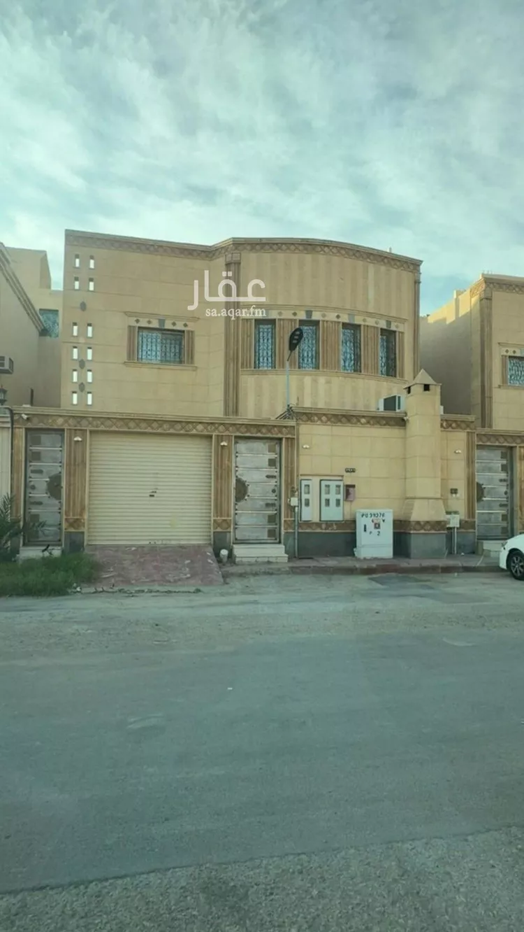 فيلا للبيع في شارع الوسيطي, حي ظهرة لبن, مدينة الرياض, منطقة الرياض