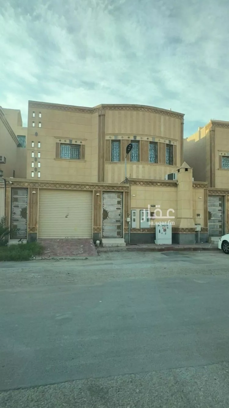 فيلا للبيع في شارع النخل, حي ظهرة لبن, مدينة الرياض, منطقة الرياض