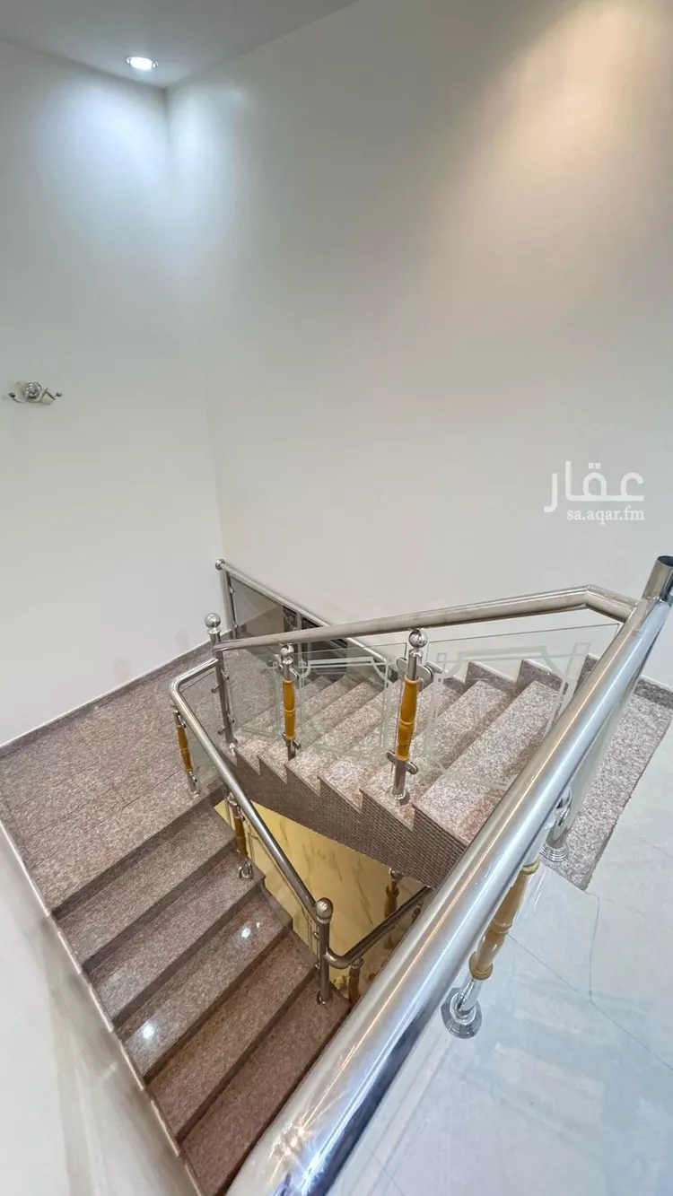 فيلا للبيع في شارع النخل, حي ظهرة لبن, مدينة الرياض, منطقة الرياض صورة 4