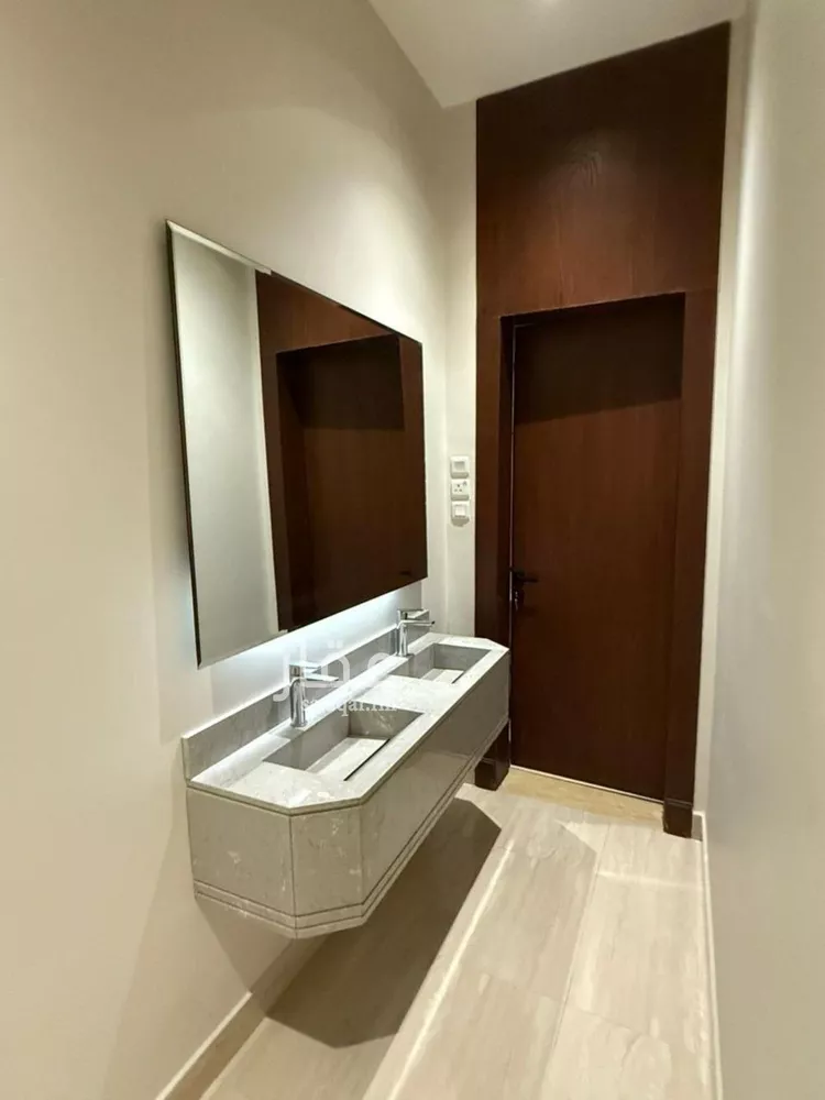 شقة للبيع في شارع أبي موسى عيسى بن دواد السطاس, حي الرمال, مدينة الرياض, منطقة الرياض صورة 5