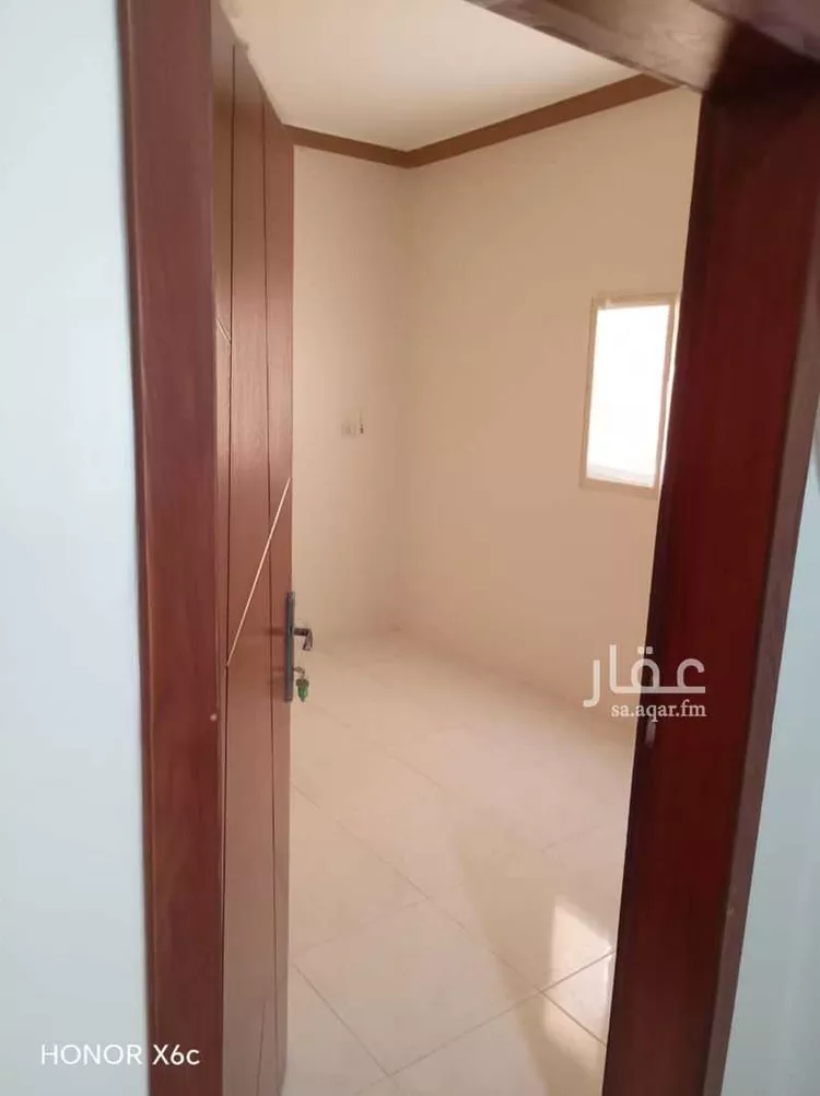 شقة للإيجار في شارع خالد ابن هودة ابن ربيعة العامري, حي الوسيطة, مدينة الاحساء, المنطقة الشرقية صورة 2
