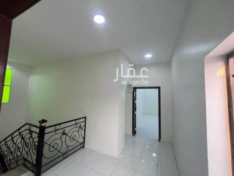 فيلا للبيع في شارع المجر, حي العزيزية الأول, مدينة الاحساء, المنطقة الشرقية صورة 2