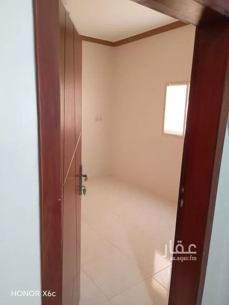 شقة للإيجار في شارع عاصم ابن الخطاب, حي الوسيطة, مدينة الاحساء, المنطقة الشرقية صورة 5