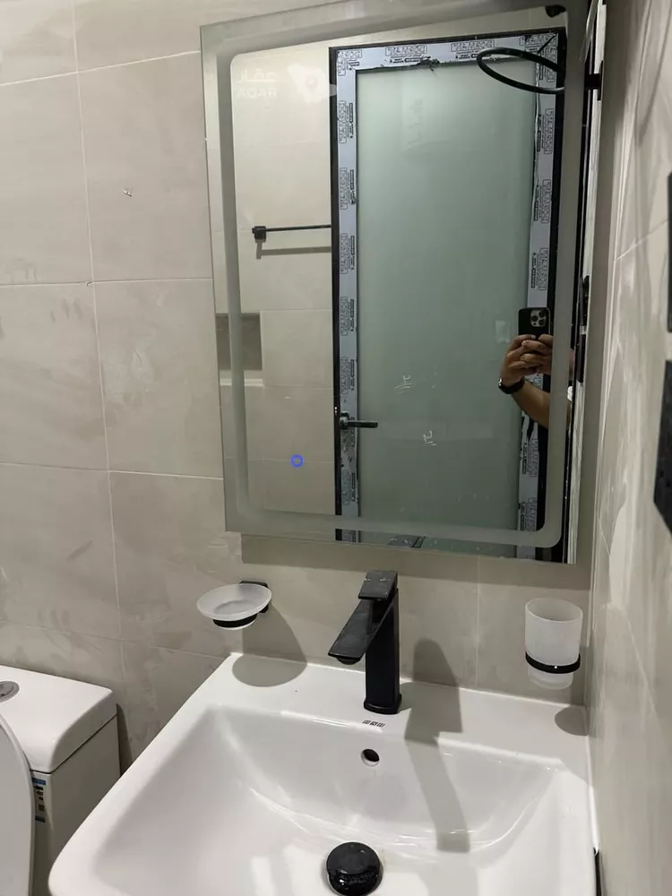 شقة للبيع في شارع العزيزية 103, حي العزيزية, مدينة الجبيل, المنطقة الشرقية 8