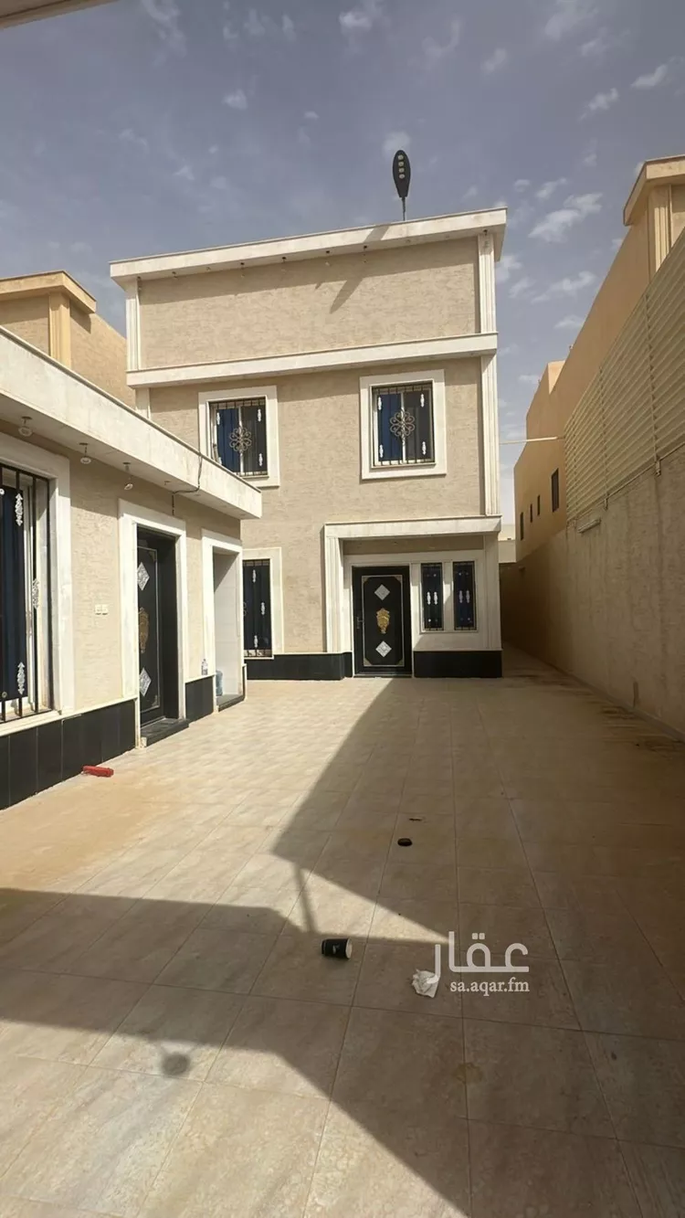 فيلا للإيجار في شارع الشهاب بن رسلان, حي عكاظ, مدينة الرياض, منطقة الرياض