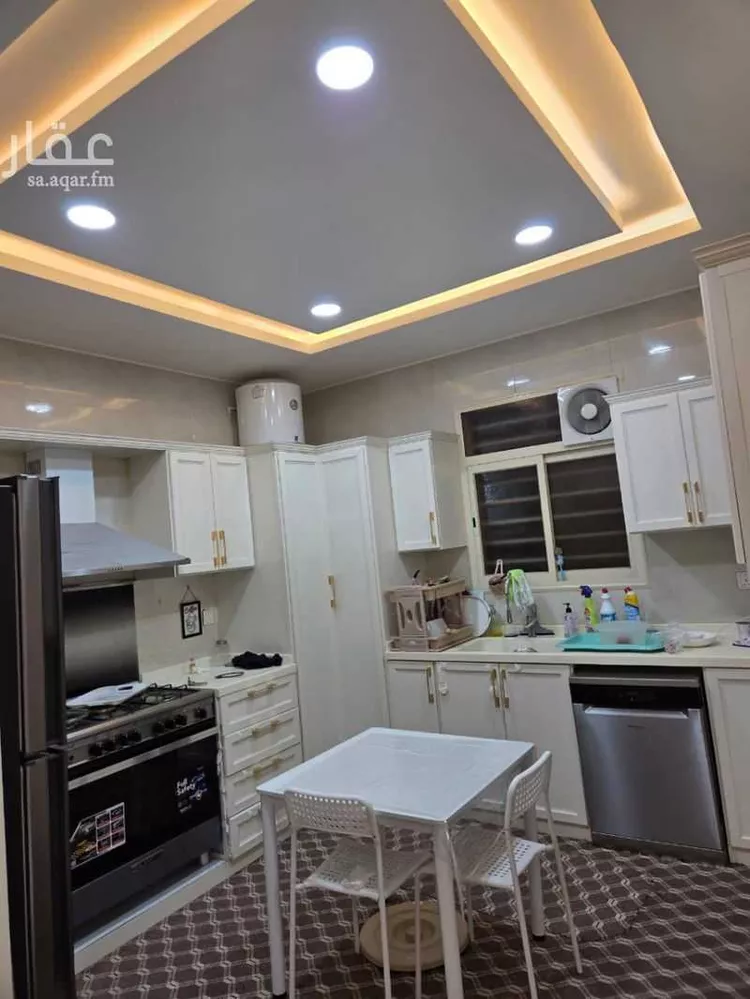 شقة للإيجار في شارع كلثوم الاوسي, حي المروج, مدينة ابها, منطقة عسير