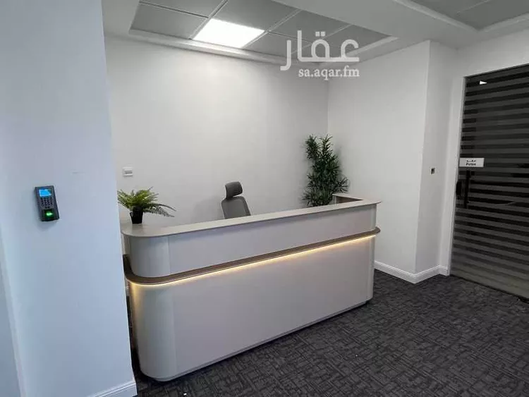 مكتب تجاري للإيجار في شارع البحر الأحمر, حي الوادي, مدينة الرياض, منطقة الرياض صورة 4