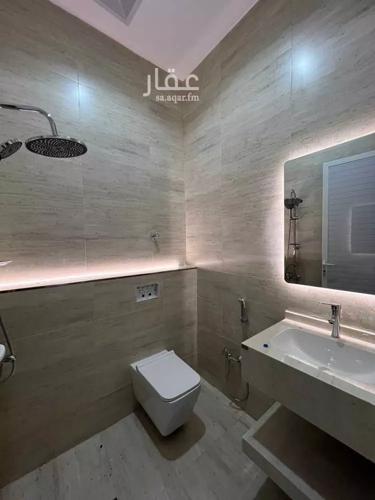 عمارة للبيع في شارع ابن القيم الجوزية, حي المحمدية, مدينة حفر الباطن, المنطقة الشرقية صورة 2