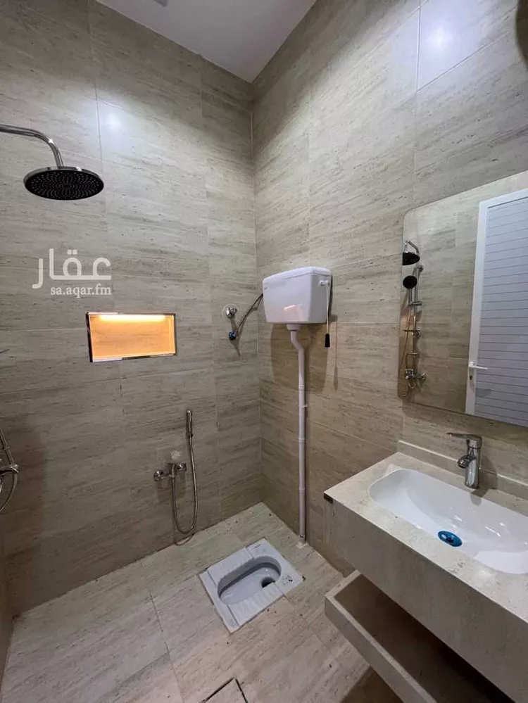 عمارة للبيع في شارع ابن القيم الجوزية, حي المحمدية, مدينة حفر الباطن, المنطقة الشرقية صورة 3
