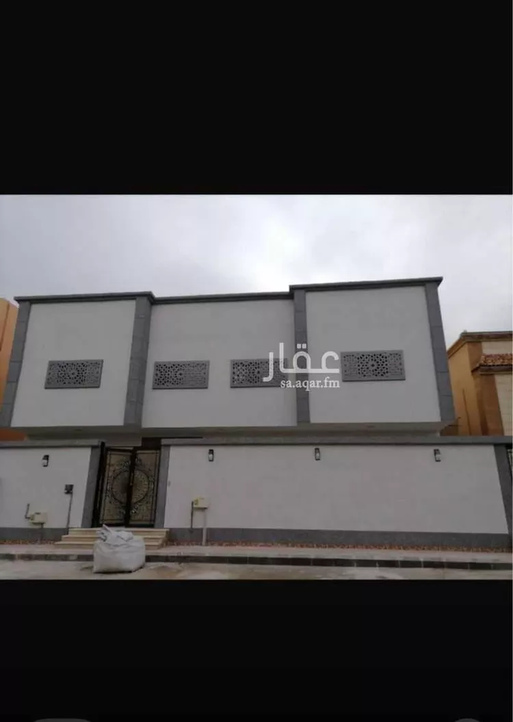 عمارة للبيع في شارع ابن سرايا, حي الفيصلية الجنوبية, مدينة تبوك, منطقة تبوك