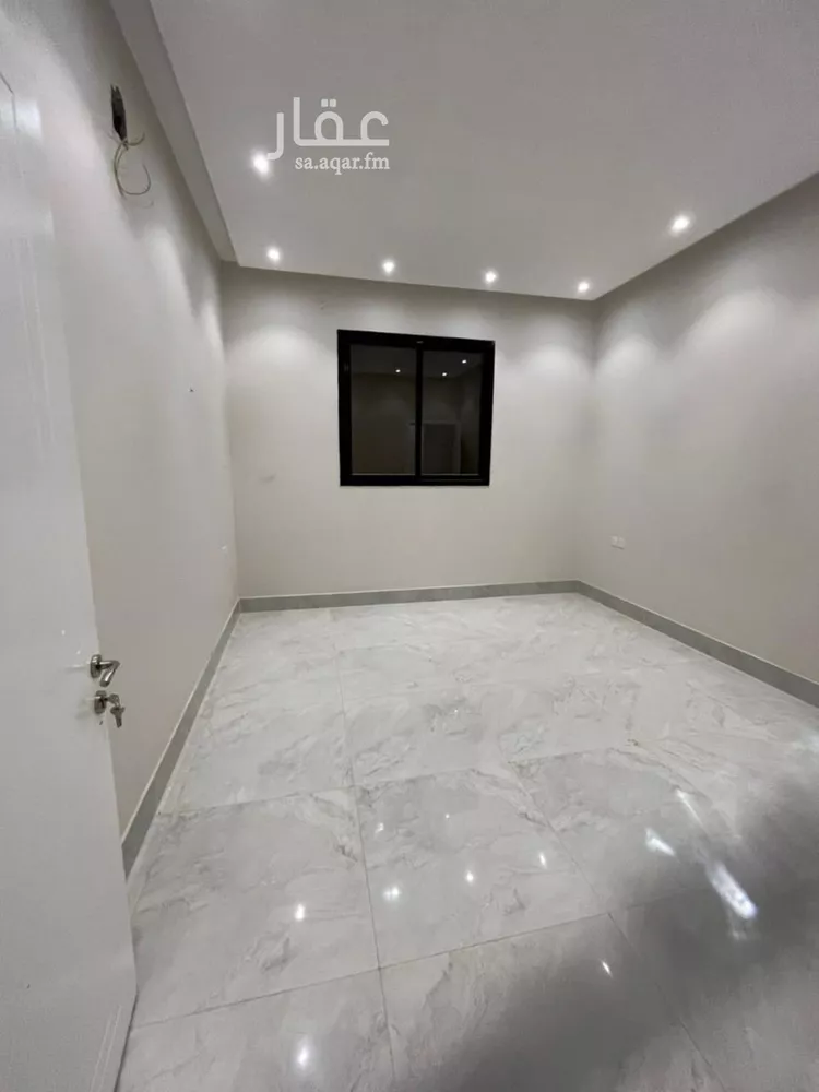 فيلا للإيجار في شارع أبي العباس الجندي, حي الرمال, مدينة الرياض, منطقة الرياض صورة 2