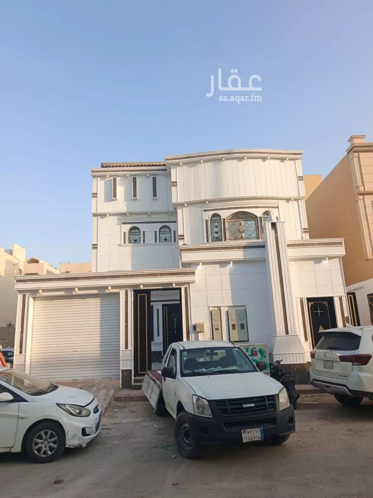 فيلا للبيع في شارع ابن الكوفي, حي الرمال, مدينة الرياض, منطقة الرياض