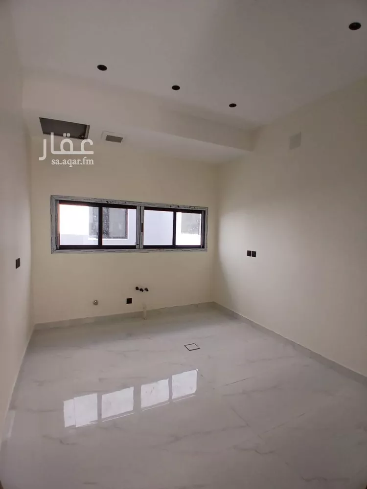 دور للبيع في شارع حمزة القبيطي, حي الرمال, مدينة الرياض, منطقة الرياض صورة 4