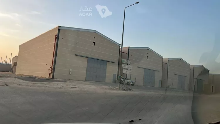مستودع للبيع في شارع العواصم, حي طيبة, مدينة الرياض, منطقة الرياض 2
