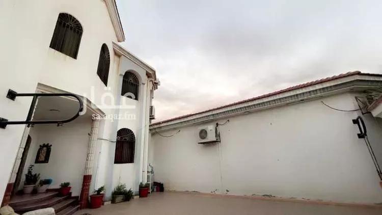 فيلا للبيع في شارع 28هـ ، حي احد ، الدمام ، الدمام صورة 2