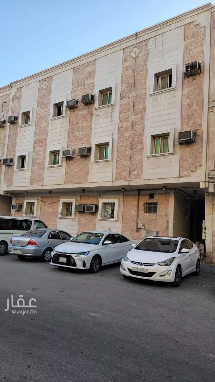 عمارة للبيع في شارع المجمعه, حي الثقبة, مدينة الخبر, المنطقة الشرقية