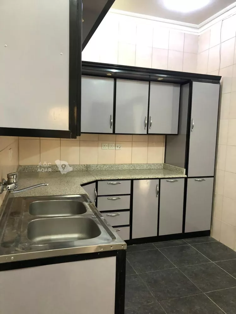 Apartment for Rent in Riyadh Al Malqa 9