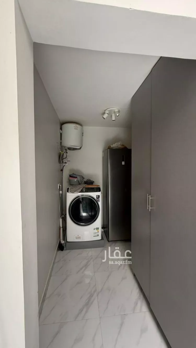 فيلا للإيجار في شارع محمد بن جريج, حي العارض, مدينة الرياض, منطقة الرياض صورة 4