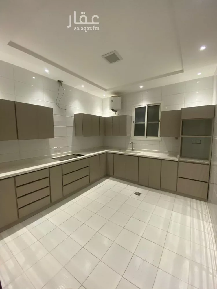 شقة للإيجار في شارع محمد السيرافي, حي العارض, مدينة الرياض, منطقة الرياض صورة 5