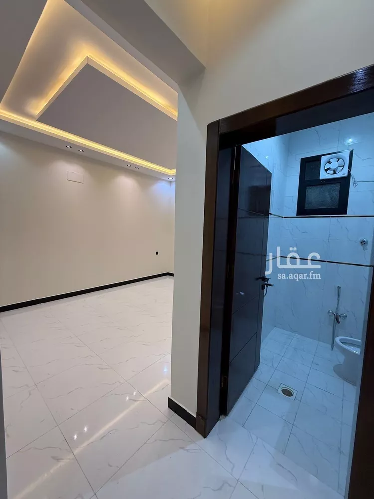 شقة للبيع في شارع صلاح الدين ابن ظهيرة, حي التعاون, مدينة خميس مشيط, منطقة عسير صورة 2