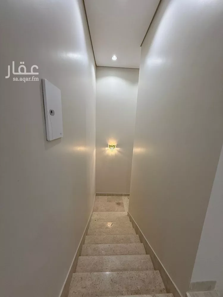 فيلا للبيع في شارع عمرو الاوسي, حي الحرابي, مدينة خميس مشيط, منطقة عسير صورة 2