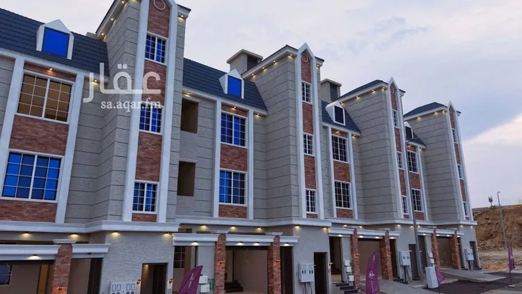 شقة للبيع في شارع سعيد بن خالد, حي المعارض, مدينة خميس مشيط, منطقة عسير