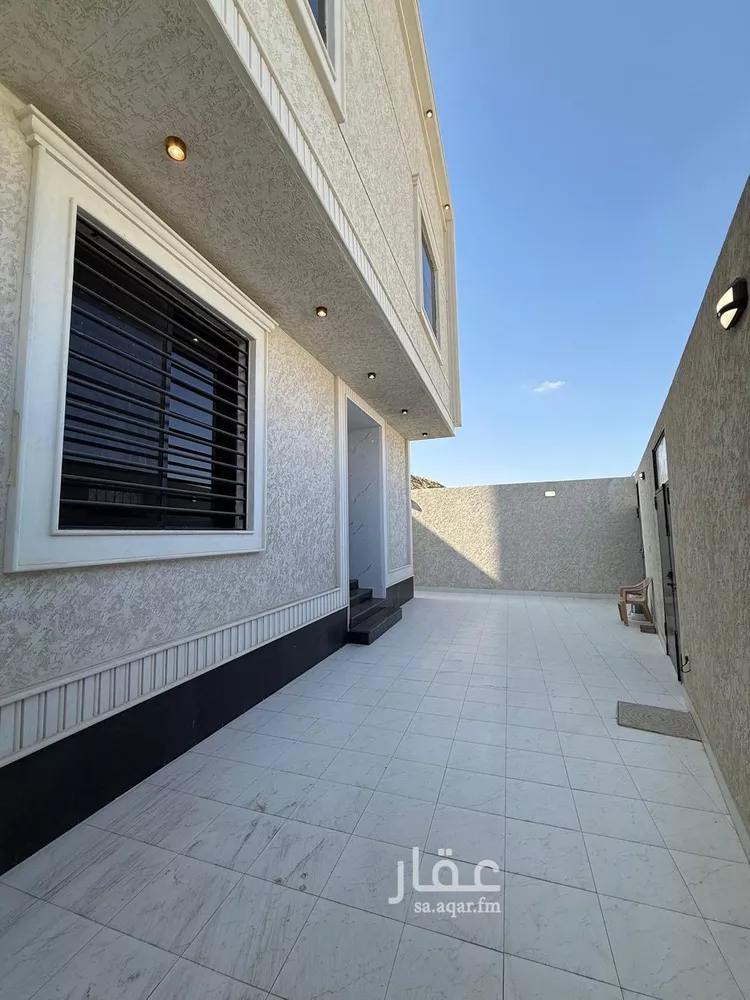 فيلا للبيع في شارع عبدالله ابن حمير الاشجعي, حي الظرفة, مدينة خميس مشيط, منطقة عسير صورة 3