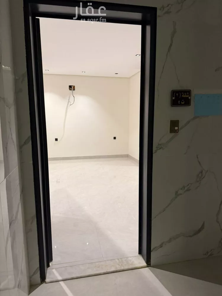 شقة للبيع في شارع الاصفاء, حي البحيرة, مدينة أبها, منطقة عسير صورة 2