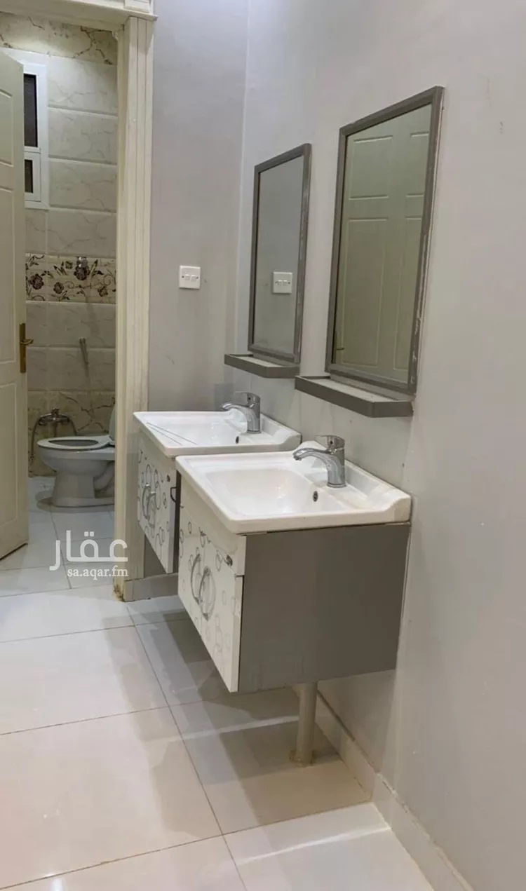 فيلا للبيع في شارع رقم 317, حي بدر, مدينة الرياض, منطقة الرياض صورة 4