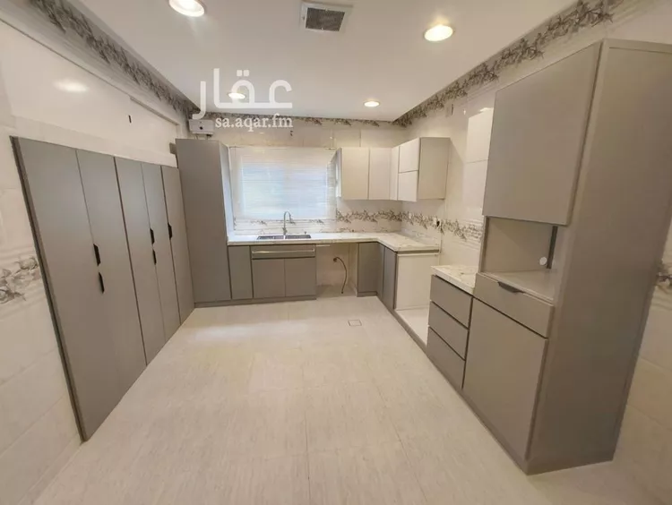 Floor for Rent in Riyadh Al Olaya