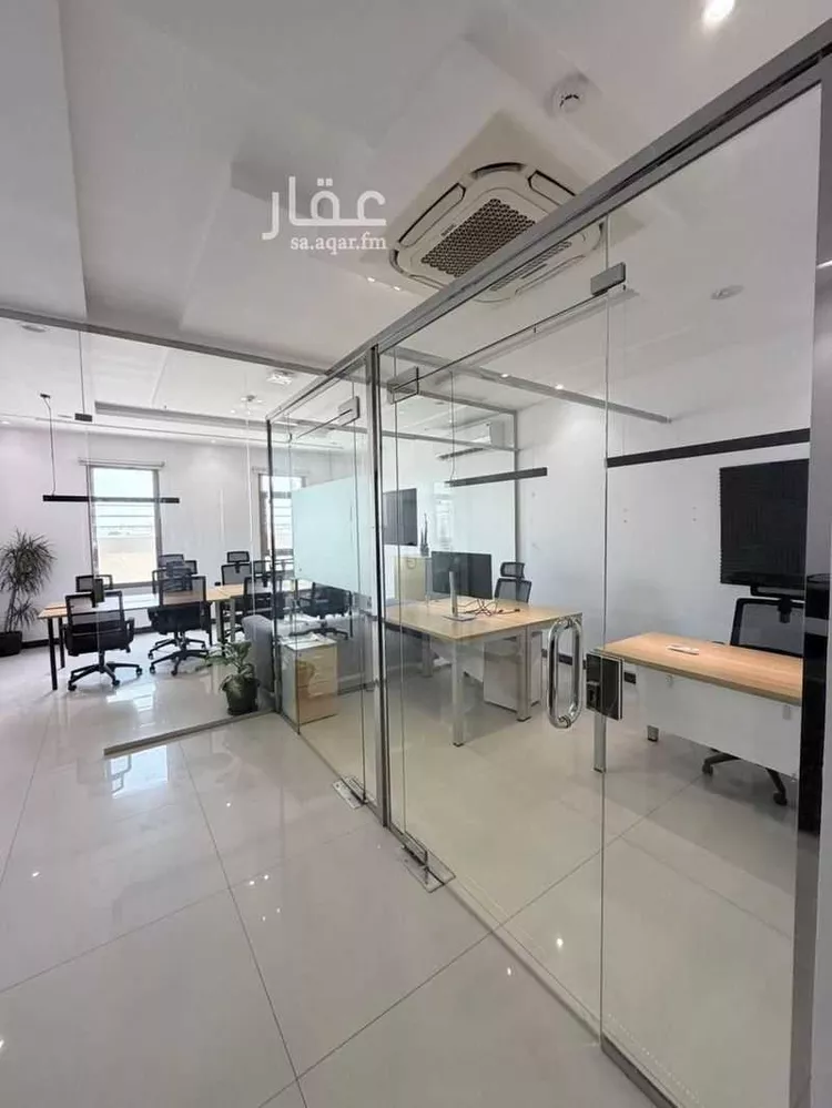 مكتب تجاري للإيجار في شارع الملك عبدالعزيز ابن عبدالرحمن سعود الفرعي, حي العارض, مدينة الرياض, منطقة الرياض 9