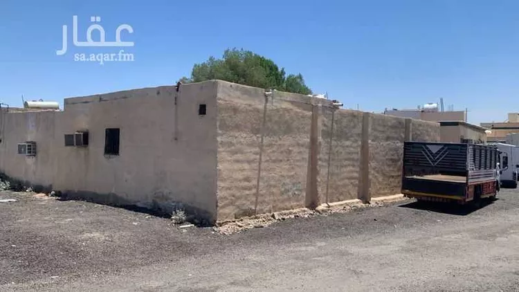 دور للبيع في شارع محمد بن ابي عمرو الكوفي, حي وعيرة, مدينة المدينة المنورة, منطقة المدينة المنورة