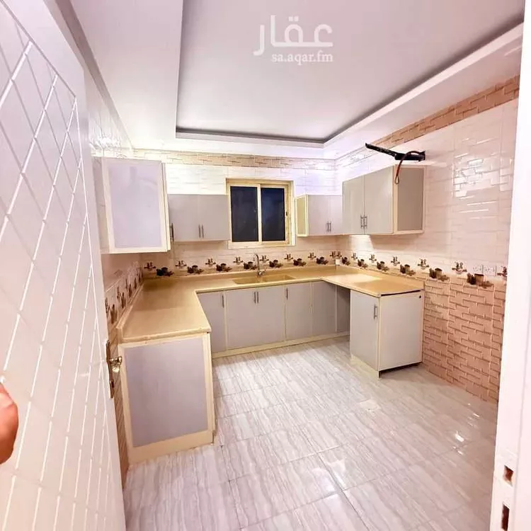 شقة للإيجار في شارع عين الحويرات, حي الحي الأكاديمي, مدينة الاحساء, المنطقة الشرقية صورة 3