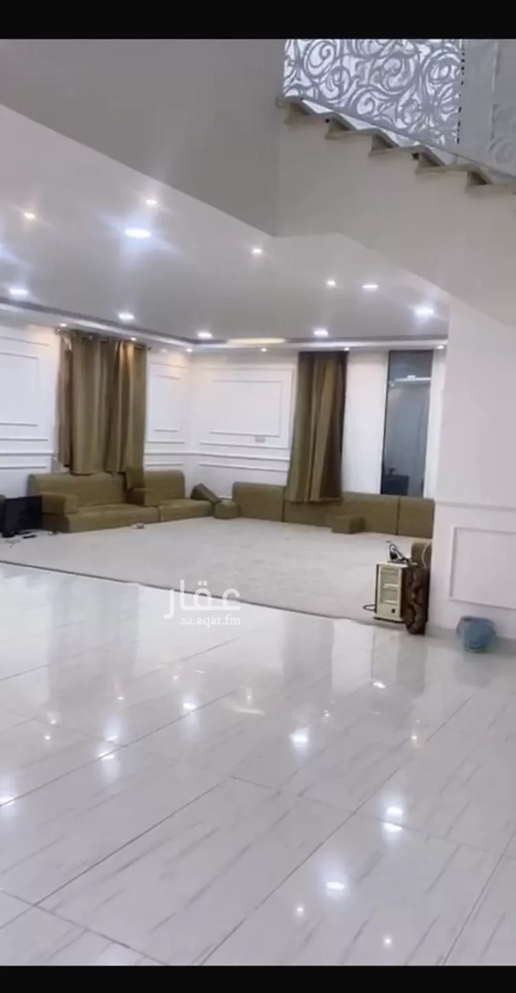 فيلا للإيجار في شارع النسور, حي الصقور, مدينة الاحساء, المنطقة الشرقية صورة 2