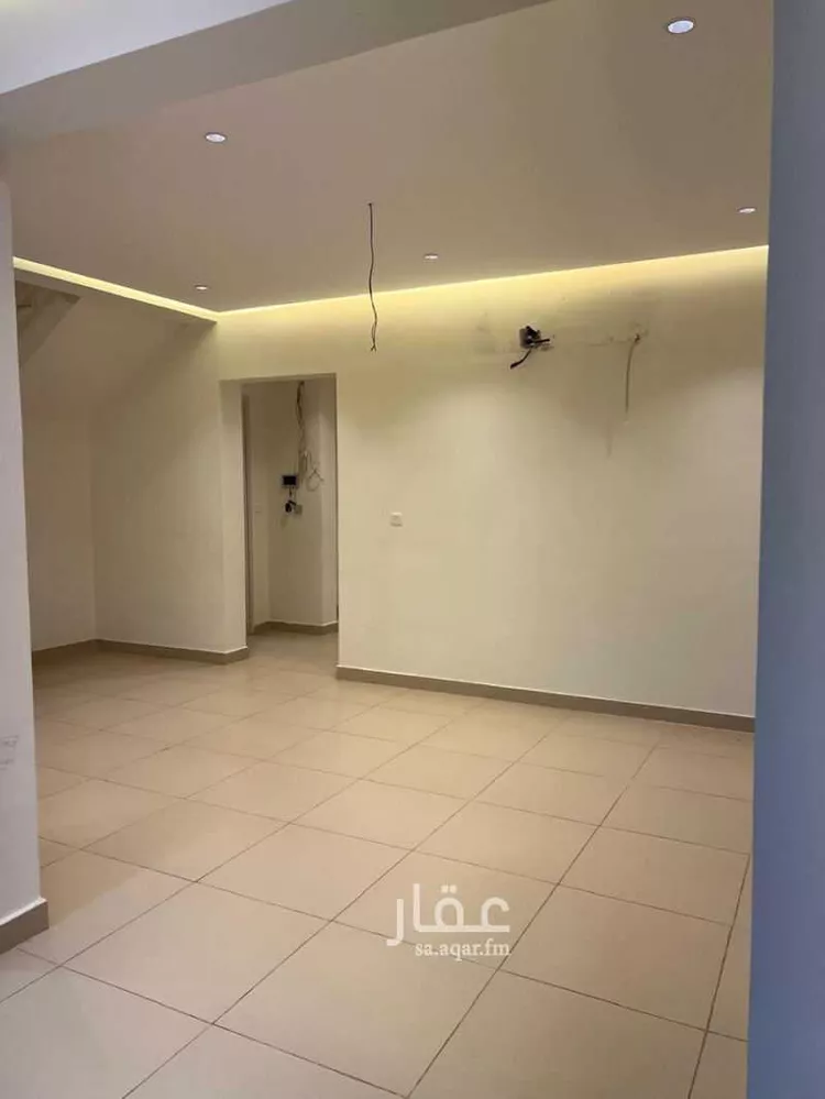 فيلا للبيع في شارع عبد الرحمن بن هديان, حي الإسكان الأول, مدينة الاحساء, المنطقة الشرقية صورة 2