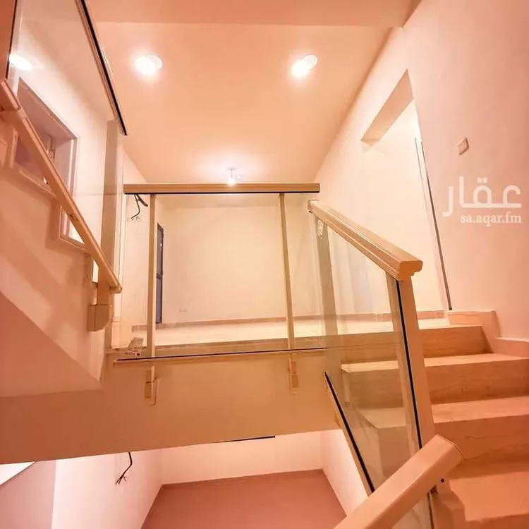 فيلا للبيع في شارع النسائي, حي الإسكان الأول, مدينة الاحساء, المنطقة الشرقية
