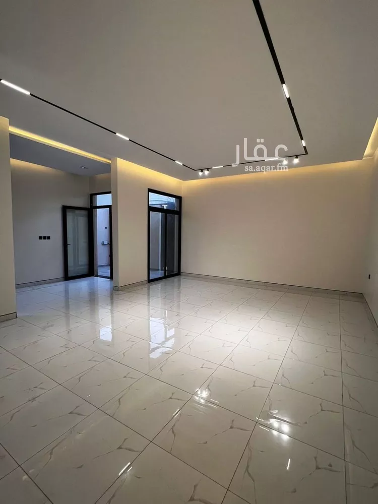 فيلا للبيع في شارع أبي طالب الكرخي, حي الخليج, مدينة الرياض, منطقة الرياض صورة 3