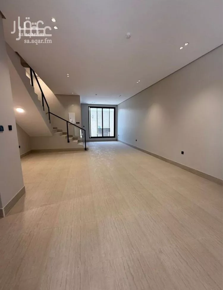 فيلا للإيجار في شارع إبراهيم آل مبارك, حي الرمال, مدينة الرياض, منطقة الرياض صورة 3