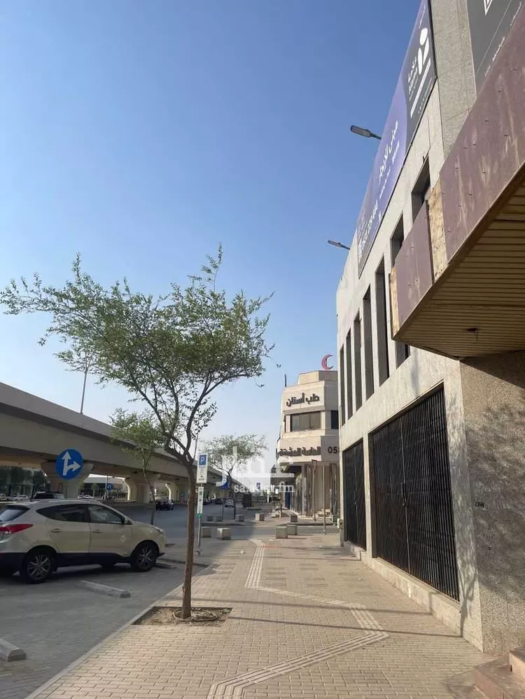 محل للإيجار في شارع طريق الملك عبدالعزيز الفرعي, حي المرسلات, مدينة الرياض, منطقة الرياض صورة 4