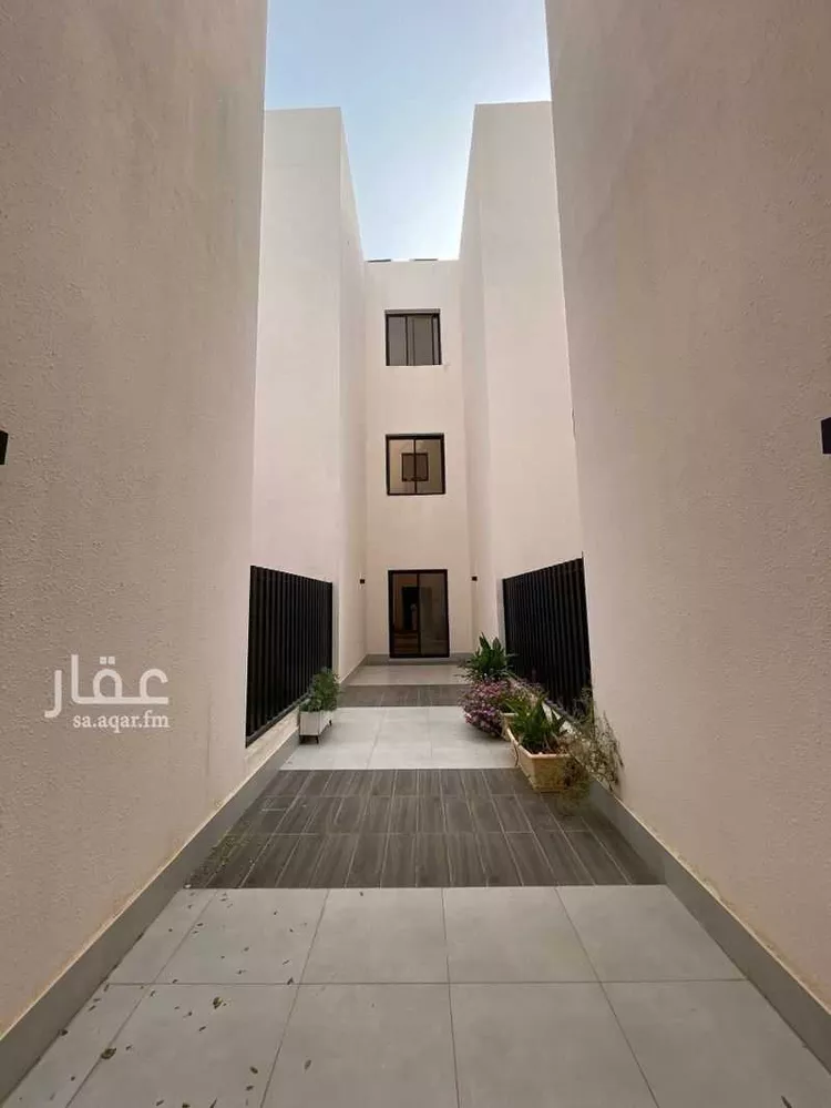 شقة للبيع في شارع وادي هجر, حي الملقا, مدينة الرياض, منطقة الرياض 14