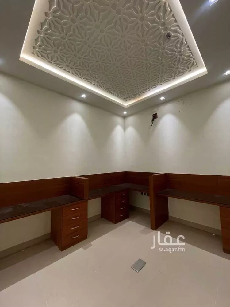 مكتب تجاري للإيجار في شارع طريق الملك عبدالعزيز, حي الغدير, مدينة الرياض, منطقة الرياض 7