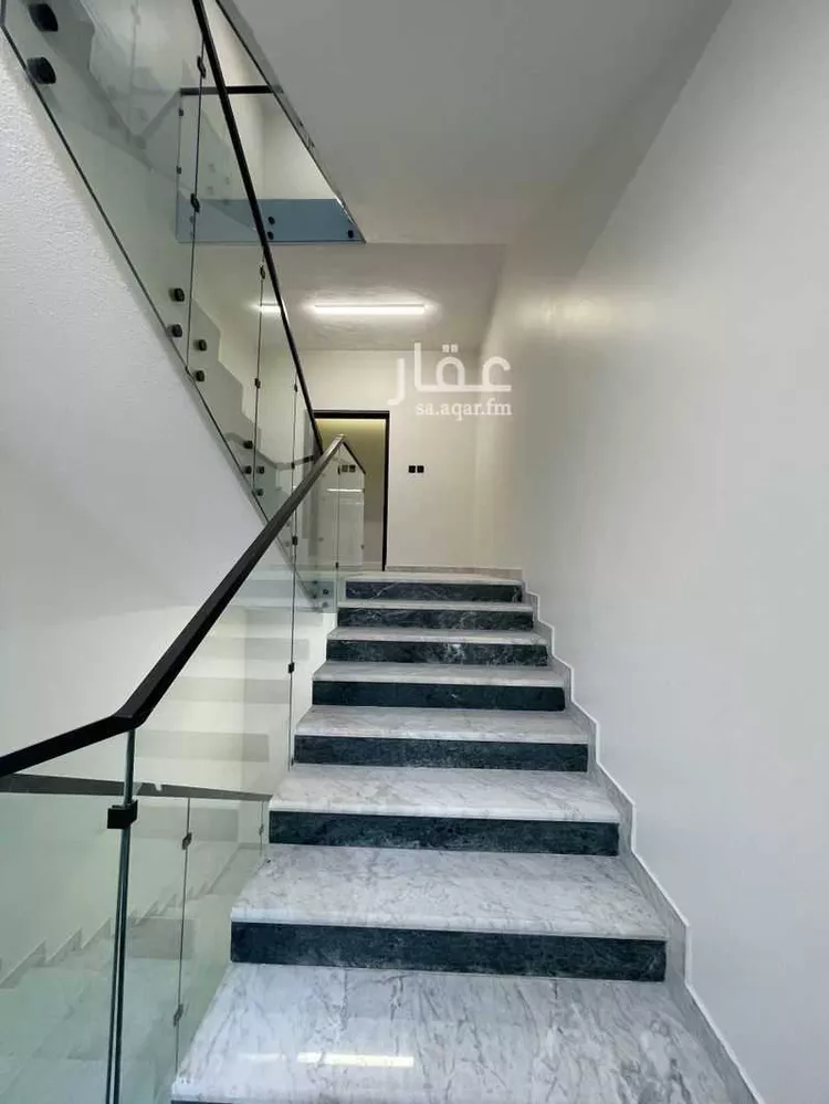 Floor for Rent in Riyadh Al Hamra 6